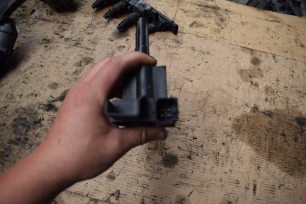 BOBINE CITROEN/FIAT/LANCIA/PEUGEOT 1.8CC / 2.0CC - Vue 2